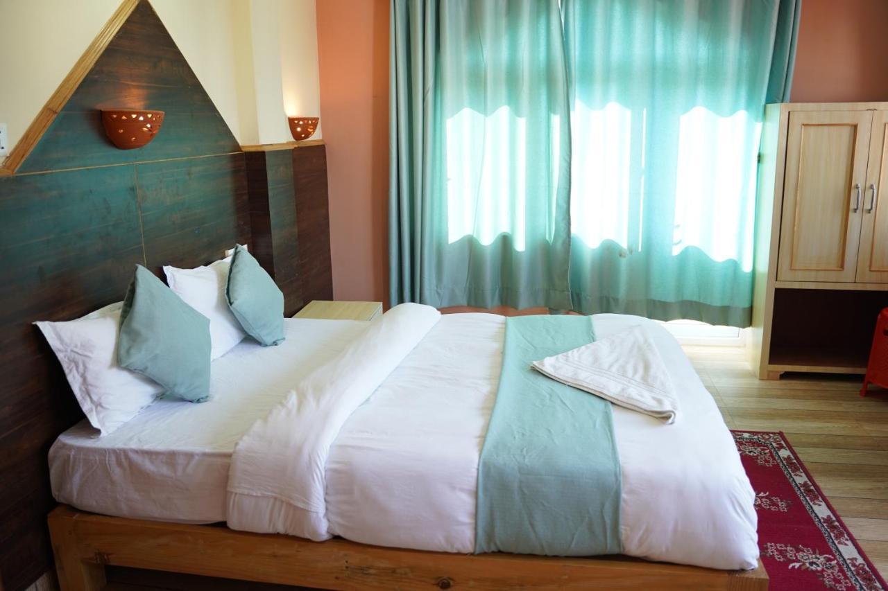 Hotel Olympus Pokhara Zewnętrze zdjęcie
