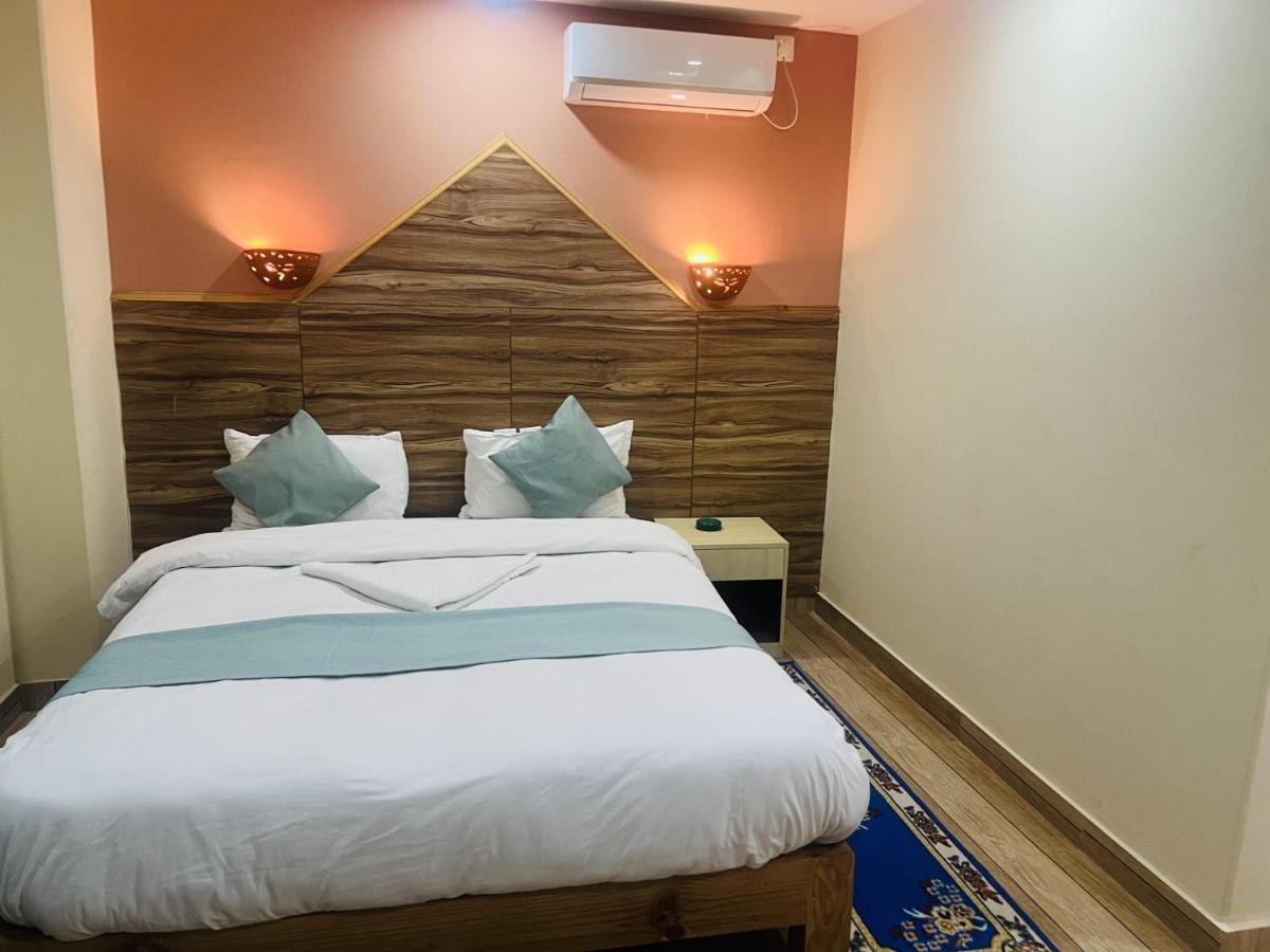 Hotel Olympus Pokhara Zewnętrze zdjęcie