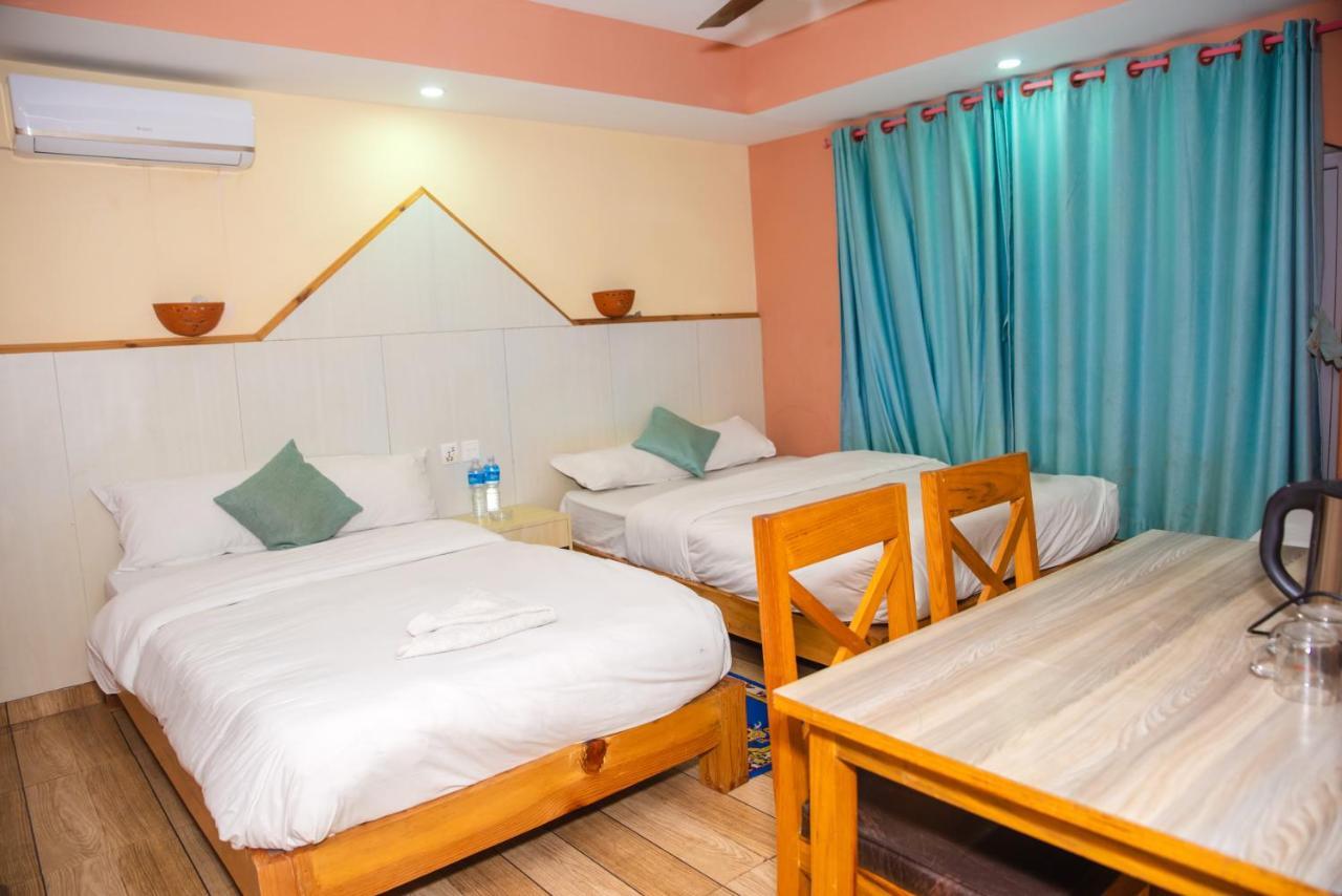 Hotel Olympus Pokhara Zewnętrze zdjęcie