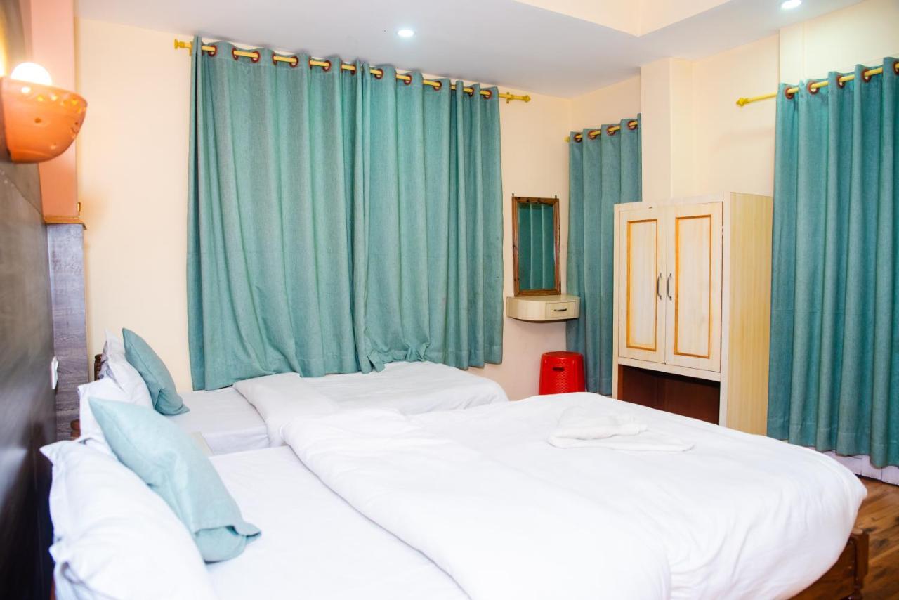 Hotel Olympus Pokhara Zewnętrze zdjęcie
