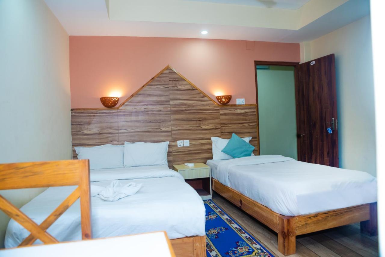 Hotel Olympus Pokhara Zewnętrze zdjęcie