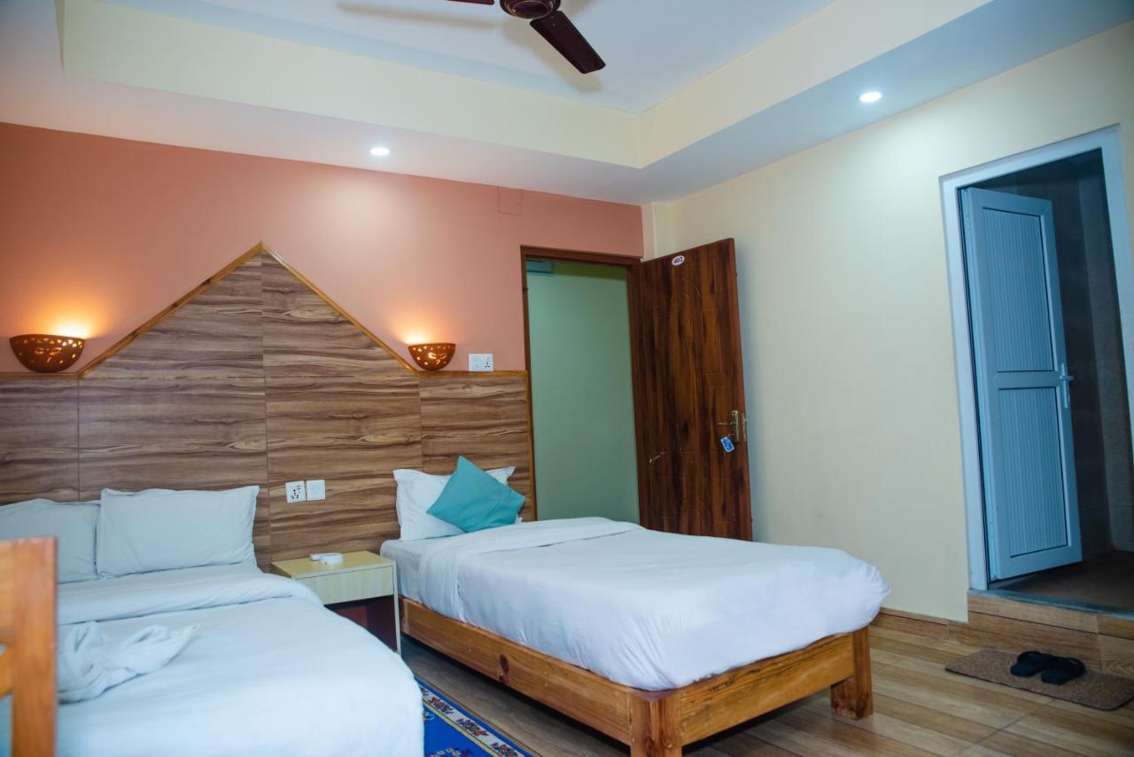 Hotel Olympus Pokhara Zewnętrze zdjęcie