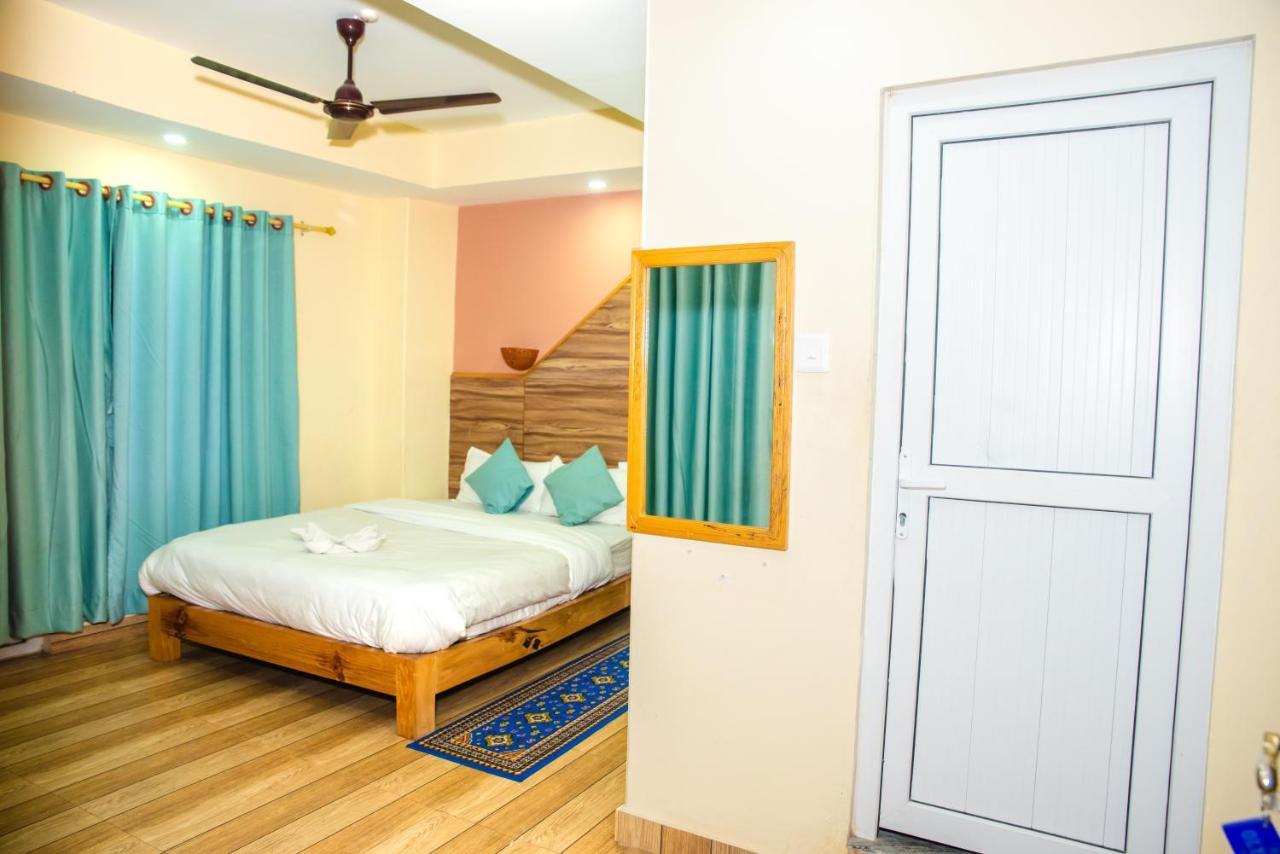 Hotel Olympus Pokhara Zewnętrze zdjęcie